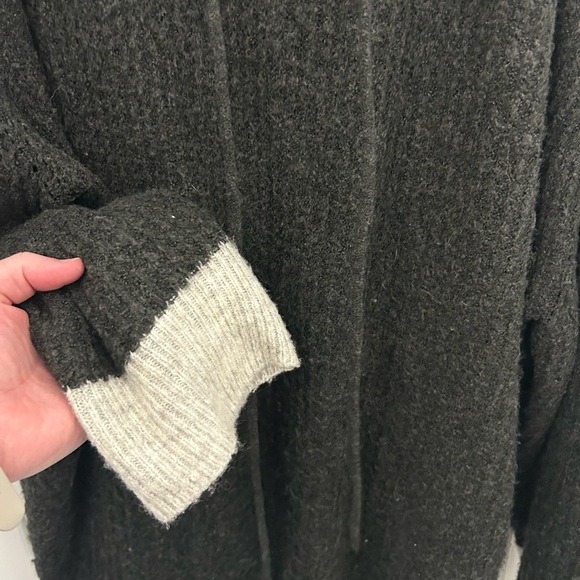 Joe Fresh, Cozy Two-Tone Hooded Sweater, Sz 3XL - Picture 4 of 9